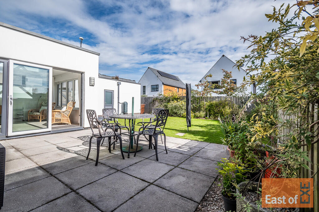 5 Catherines Clos...