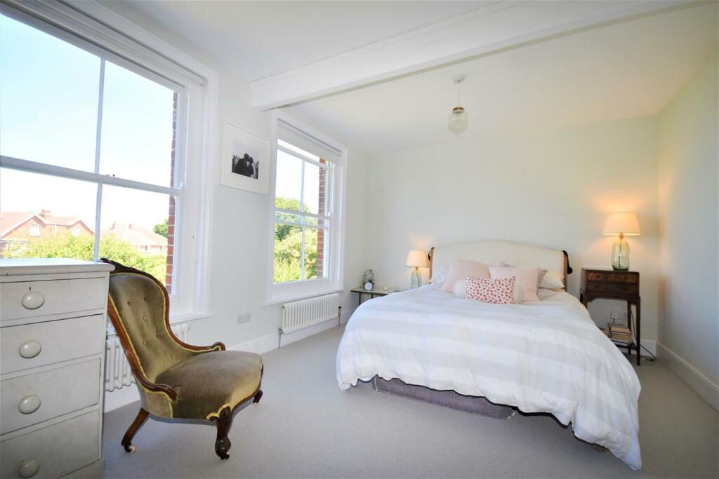 Bedroom 1.JPG