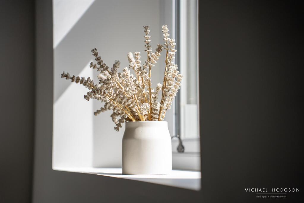 13 Front Street, Whitburn-32.jpg