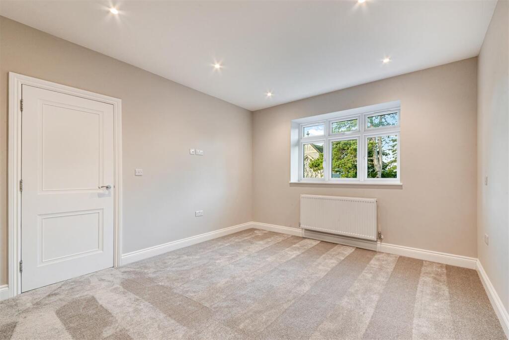 HAREWOOD ROAD, 27-10.jpg