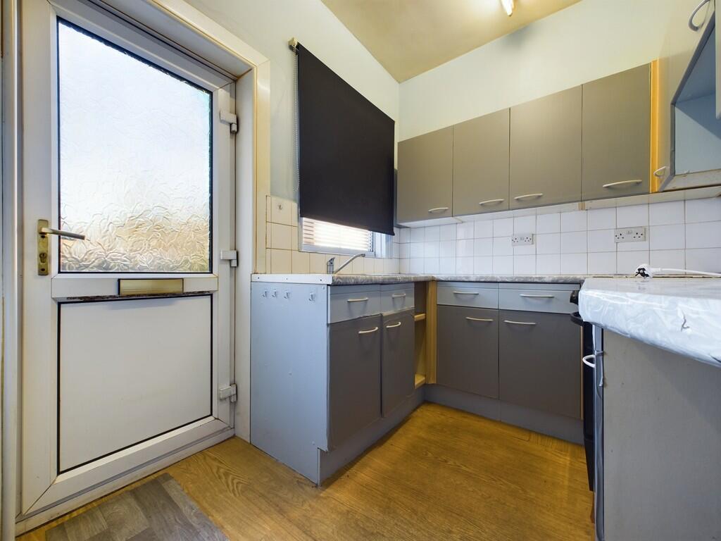 CAM04273G0-PR0038...