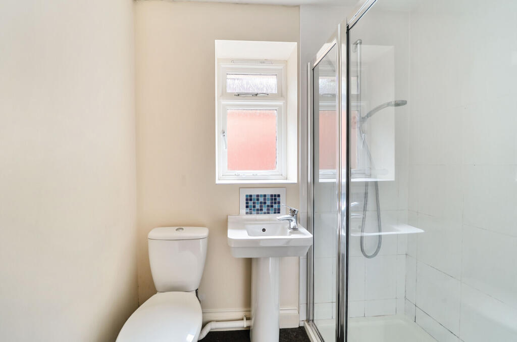 1328331-8-688228c...