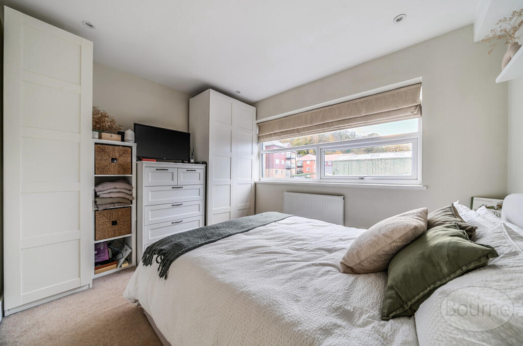 8904e5a7-7ae4-43b...