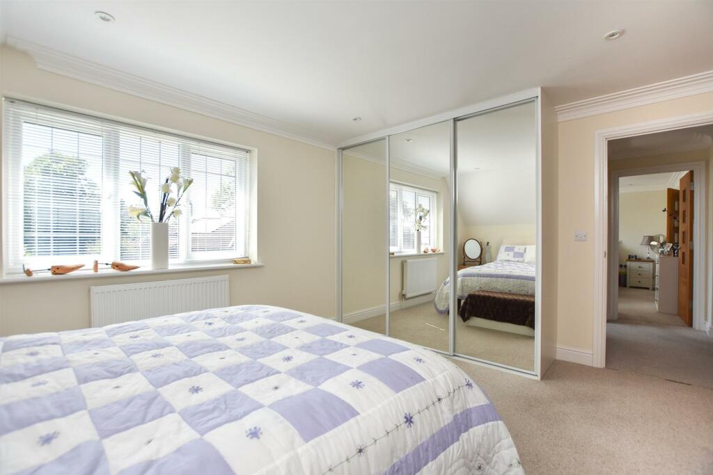 Bedroomhttps://login.vebraalto.com/#