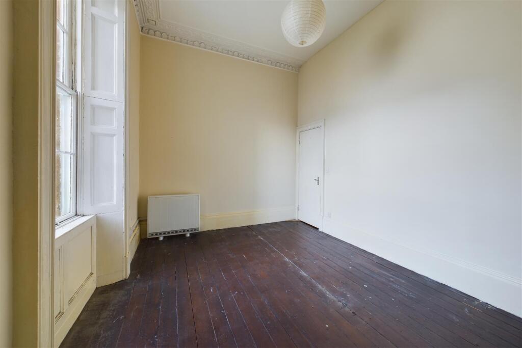 Flat 3, 6, Nelson Place West, Walcot, Bath, BA1 2T