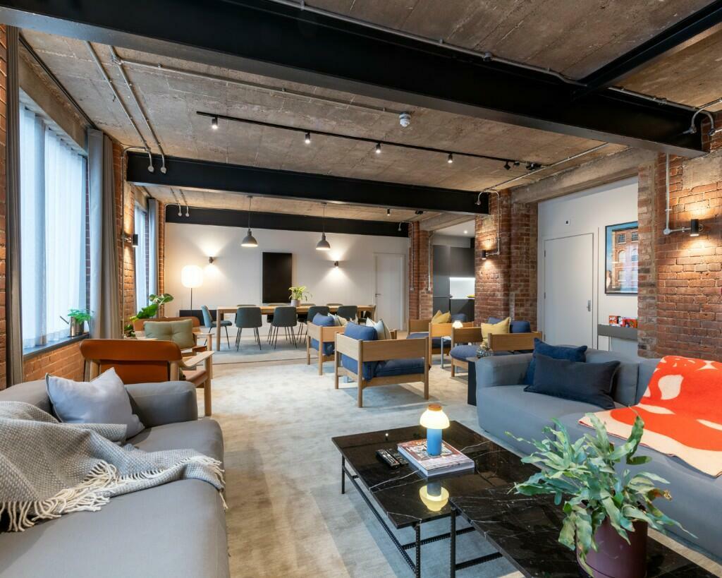 The Lounge