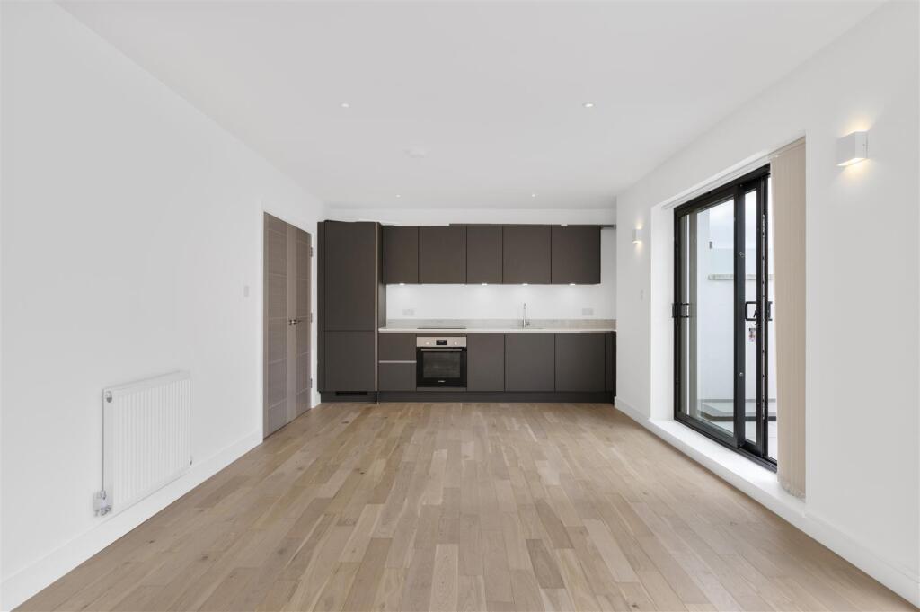 FLAT 4,6.jpg