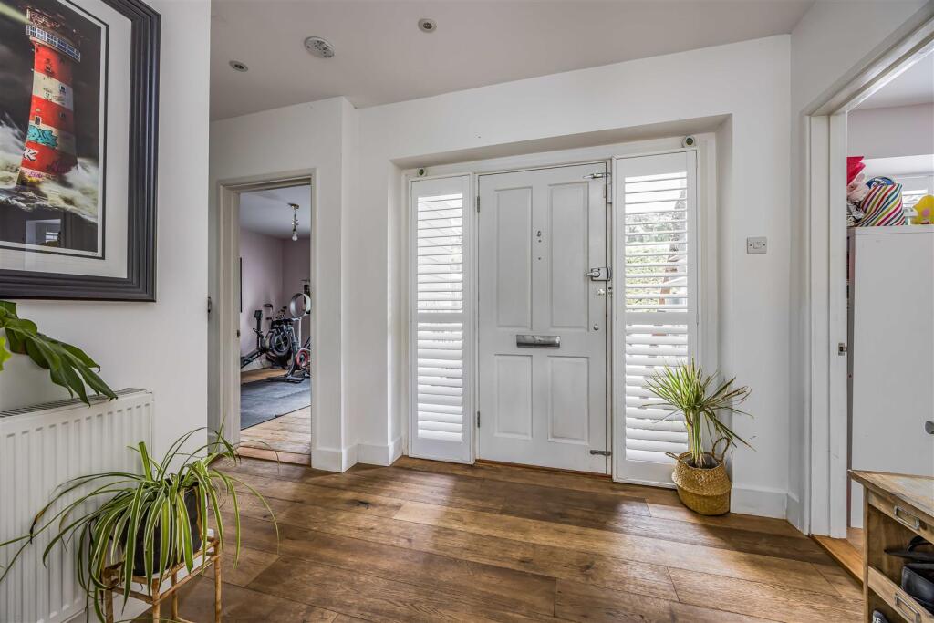 7 Hollow Lane, Hayling Island-Small-PorticoMarketi