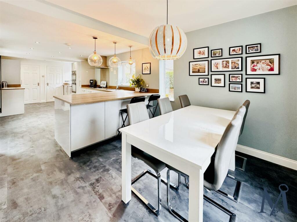 Open Plan Dining Kitchen