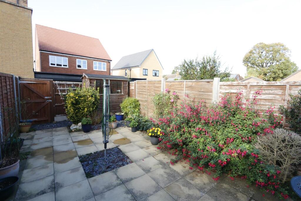 131 Elgar Drive, Shefford (23).JPG