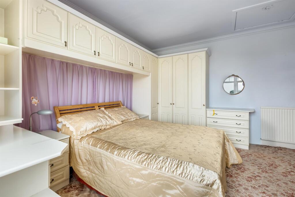 11 golf avenue (30).jpg