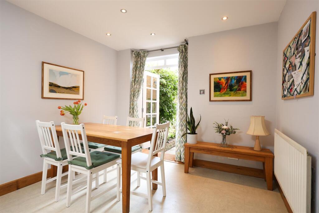 12 St Edwards Road 10.JPG