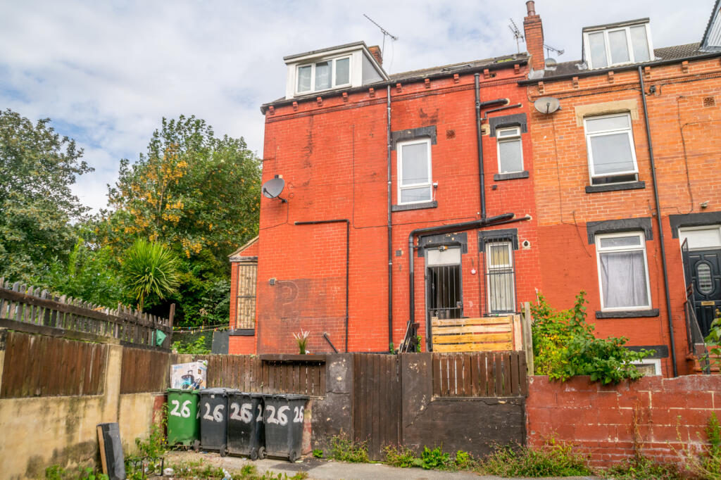 FIRST FLOOR FLAT 26 BELVEDERE AVENUE BEESTON LEED