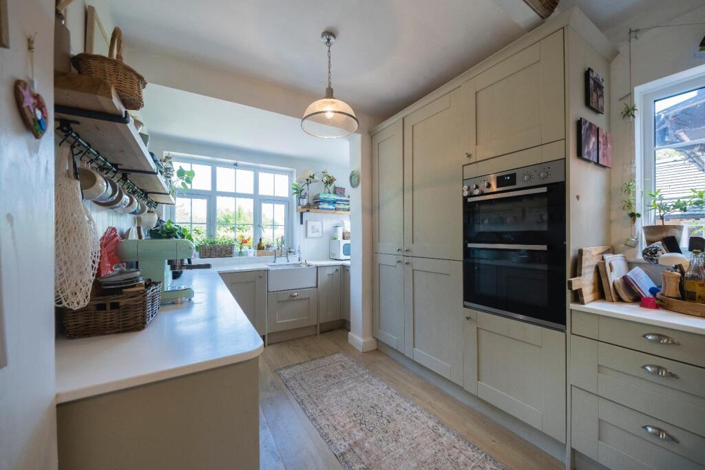 3 Manor Cottages-011.JPG