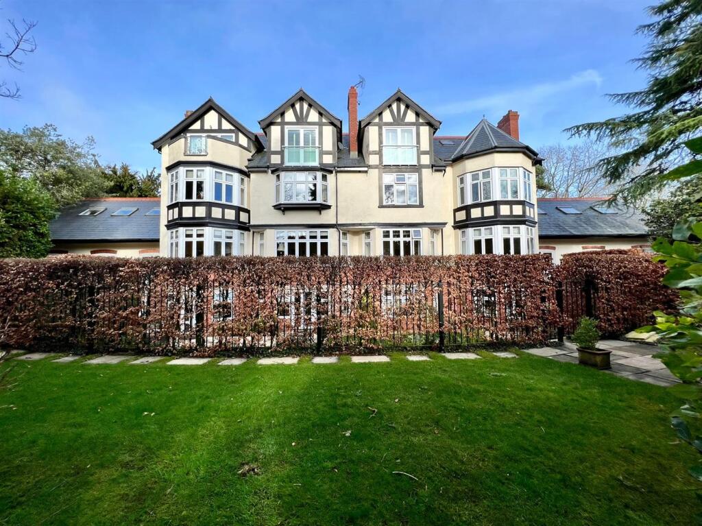 WhatsApp Image 2022-02-03 at 1.49.34 PM (1).jpeg