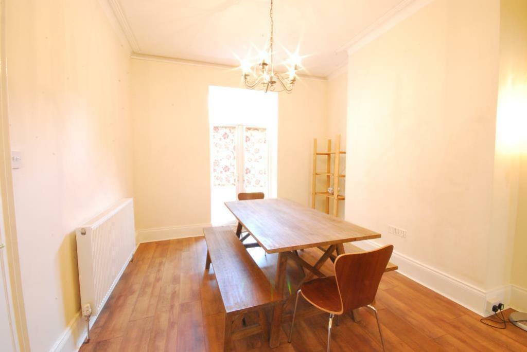 18 sunbury ave 04