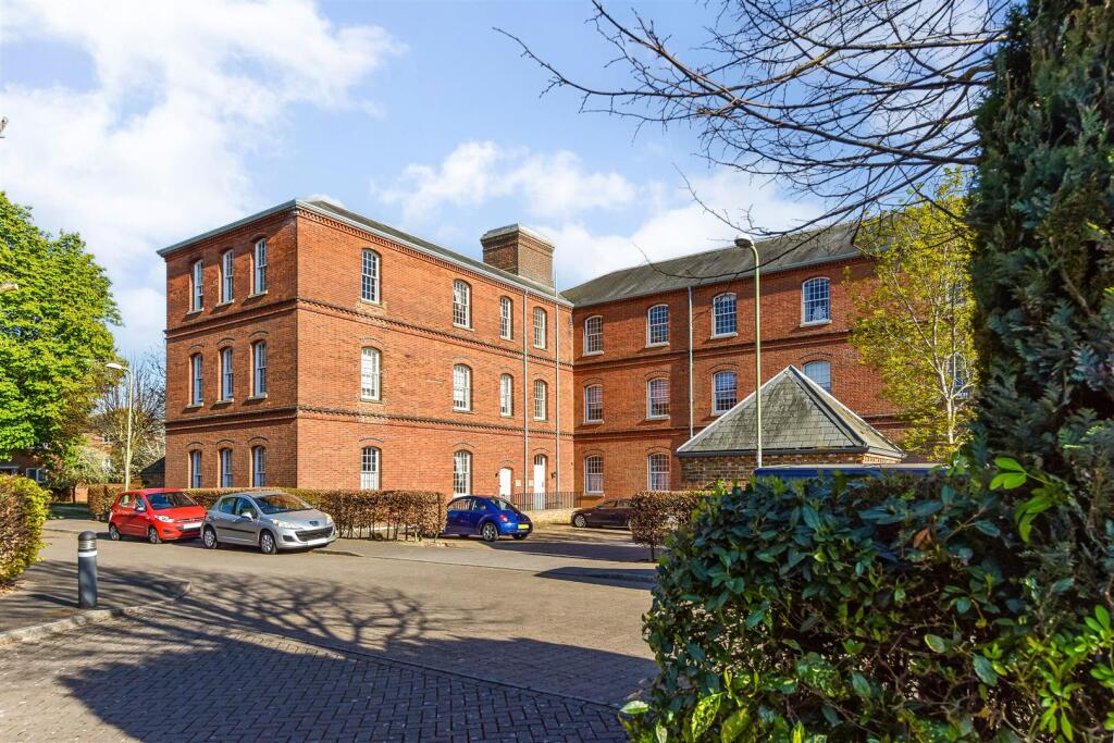 Entrance to Building.jpg