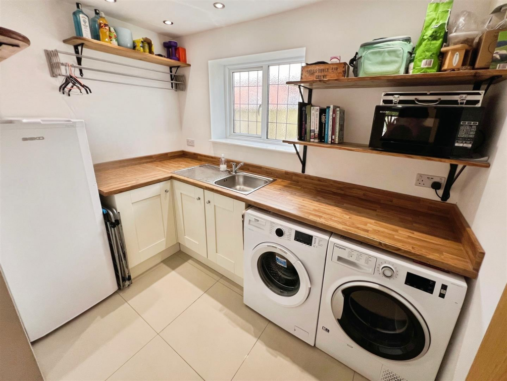 user_edited_photo-4a16ad78_user-edited-602e0657-85