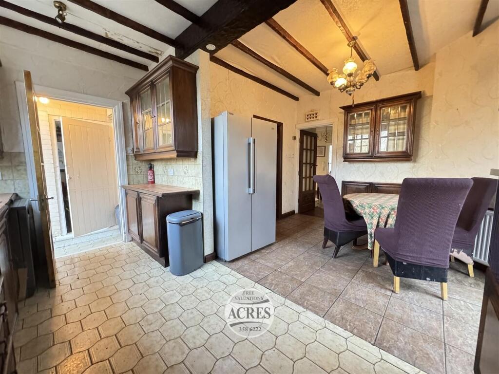 IMG_7093 (Large).jpg