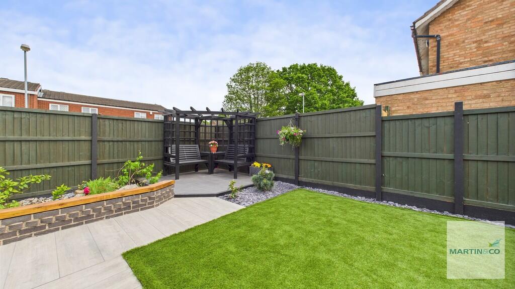 CAM05325G0-PR0028...