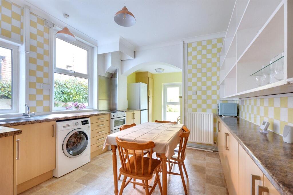Breakfast Kitchen