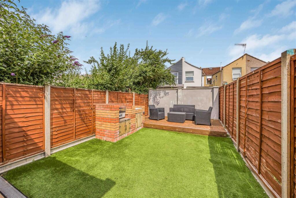 21 Toronto Road, Fratton-Small-PorticoMarketing-So