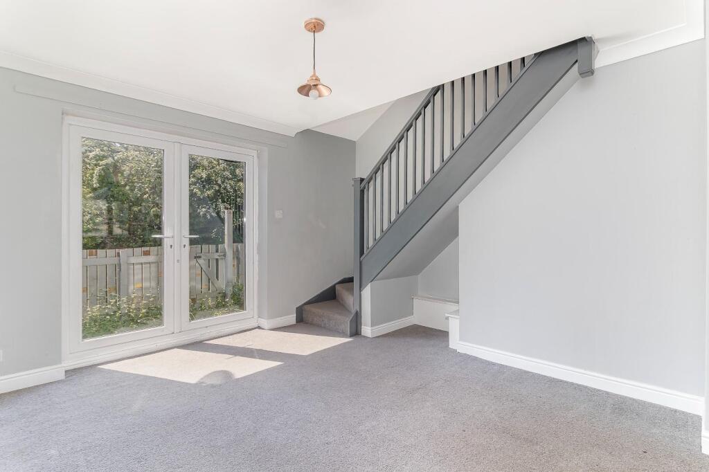 Lounge - E - Copy.jpg