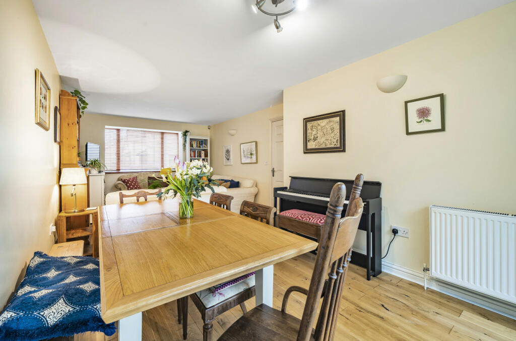 Reception/Dining Rm
