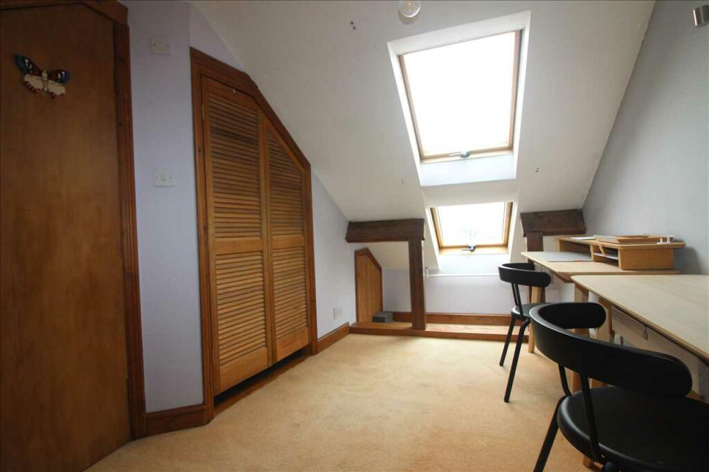 LOFT ROOM