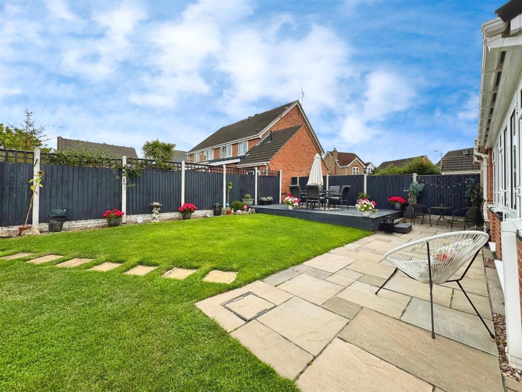 25d33250--48BA-8161-E545071CB475-29310-000015CDF8E