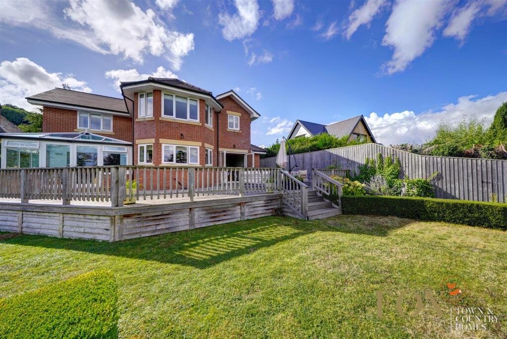 22 St Peters Rd (22).jpg