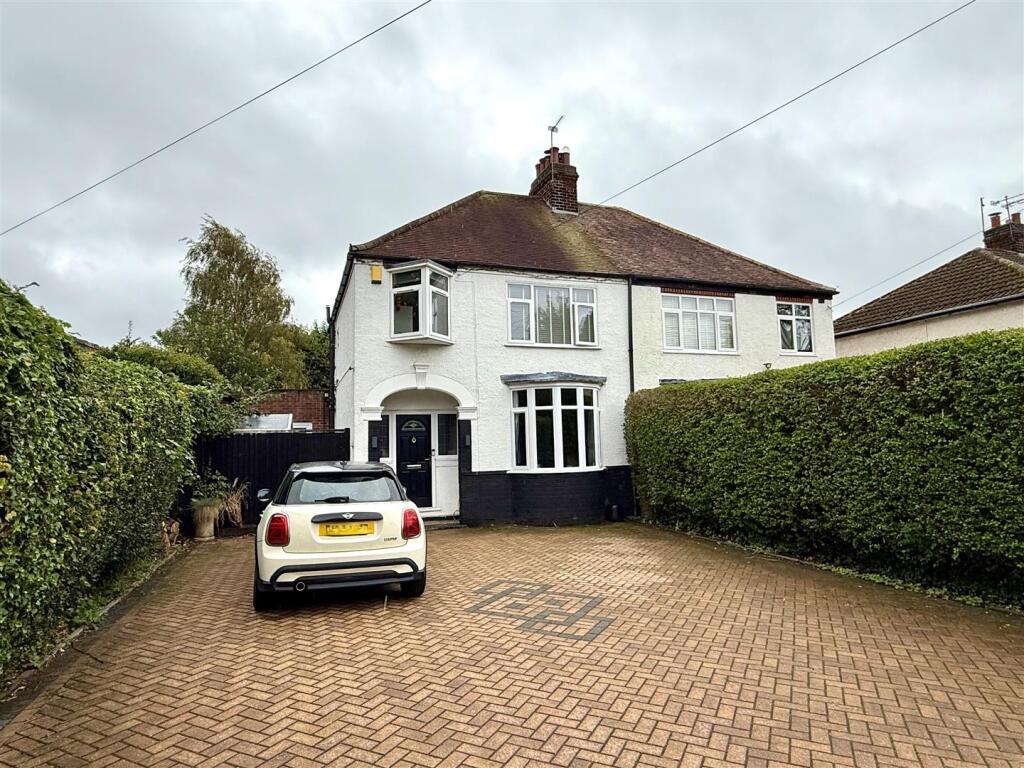 72 Elloughton Main Front Pic.jpg