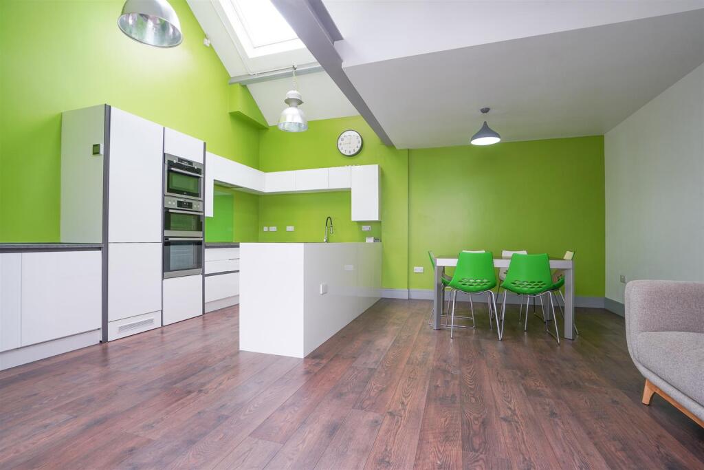 56 Grove Street-2.jpg