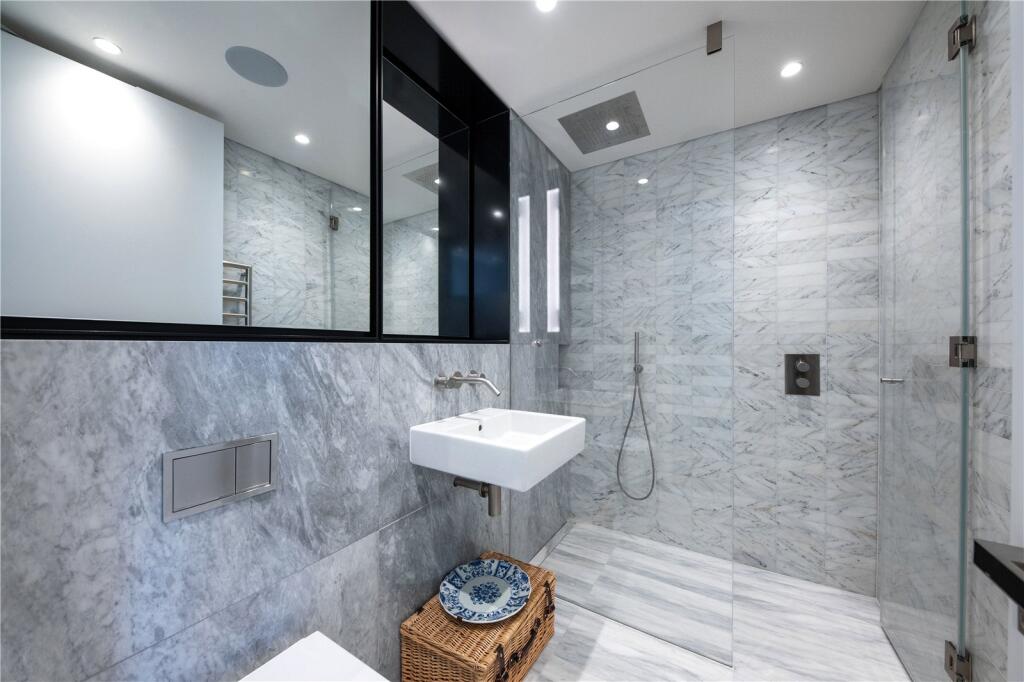 Bathroom 3
