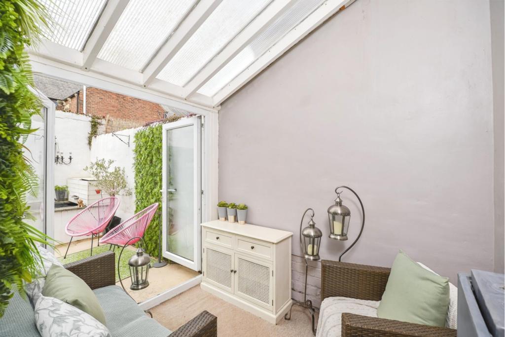 sun room 