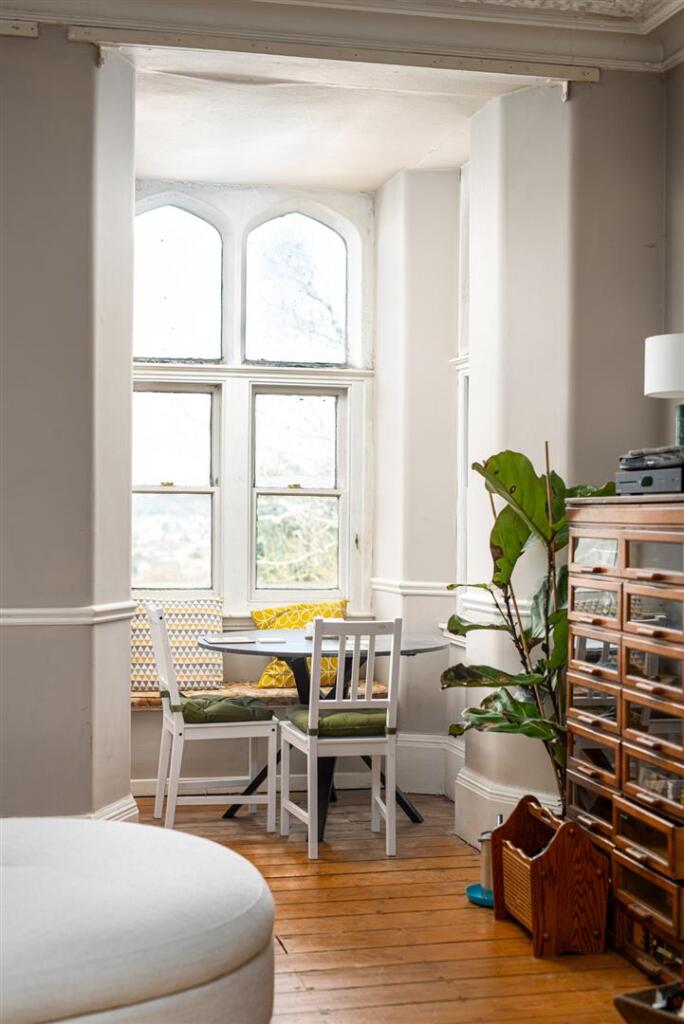Sitting_Room_5.jpg
