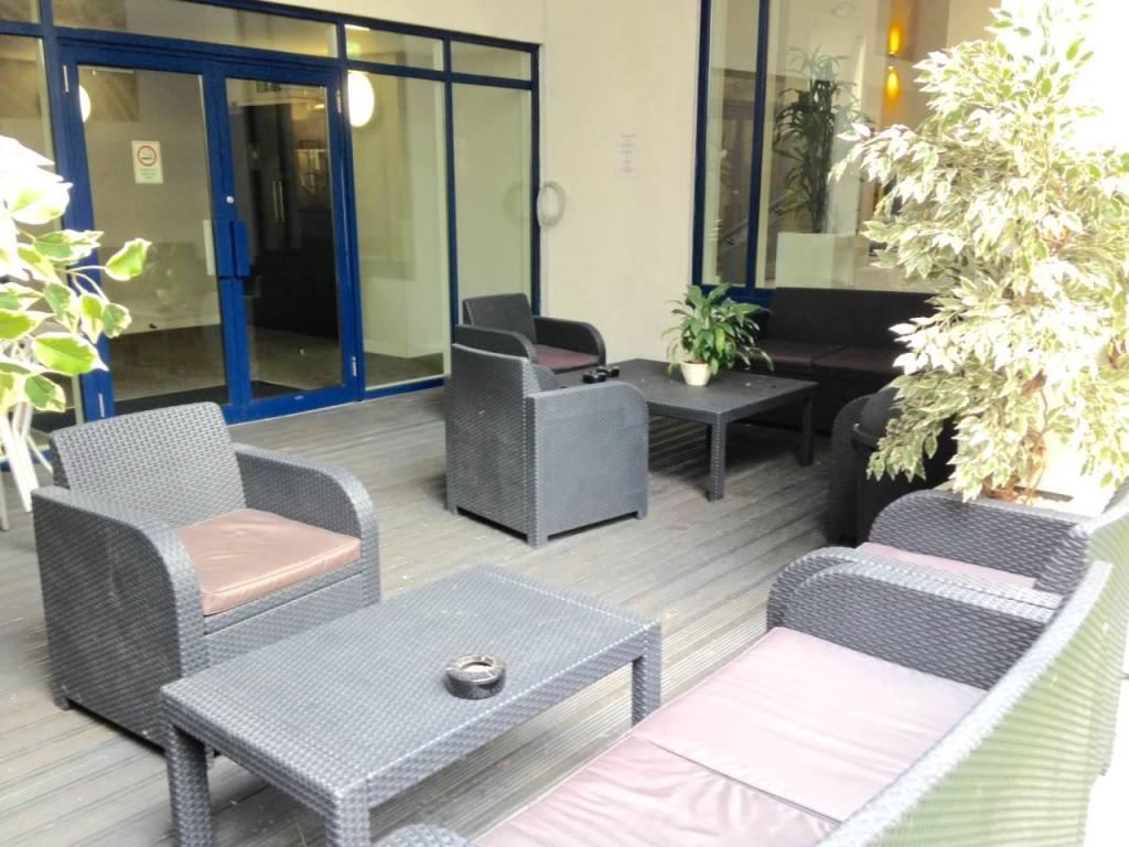 Courtyard 2.jpg