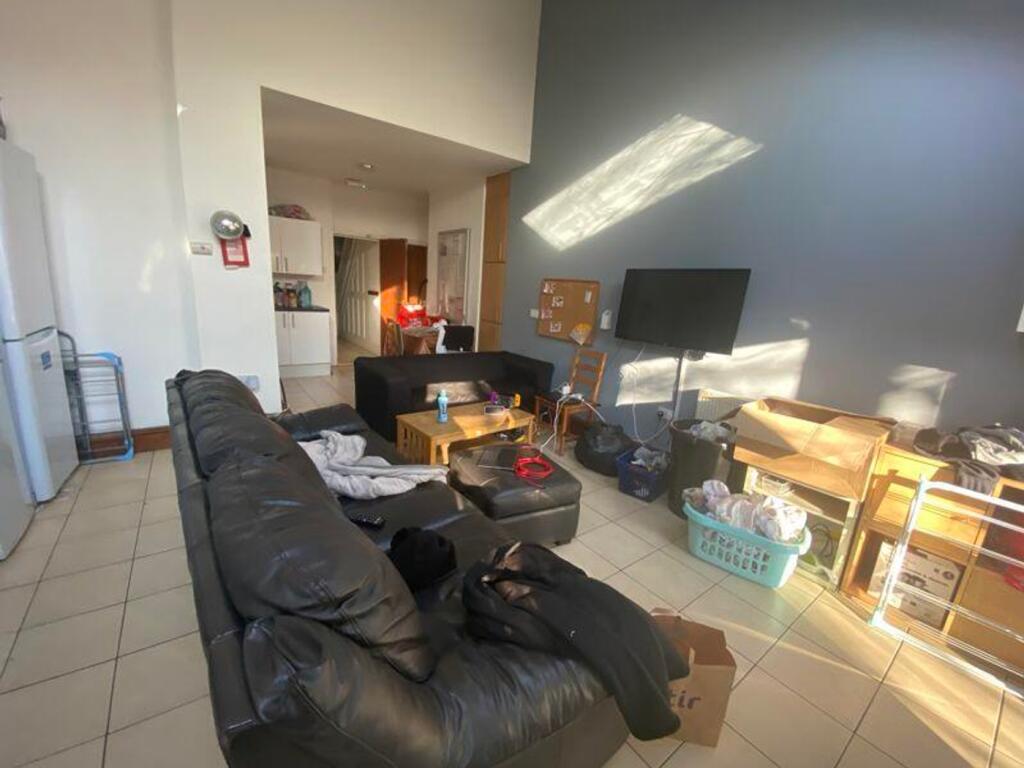 A spacious and inviting modern living room bath...