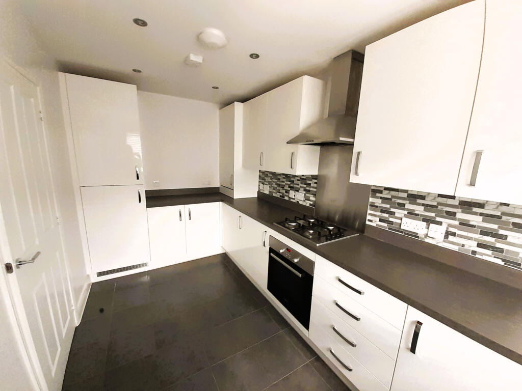 Two Bed House in Morton