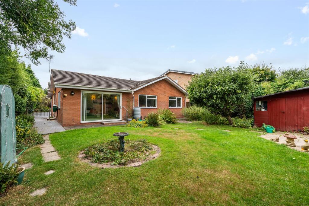 17 Austrey Close_16.jpg