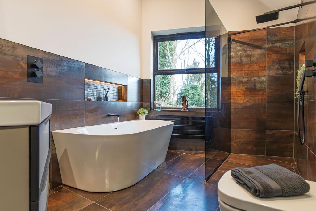 Family bathroom