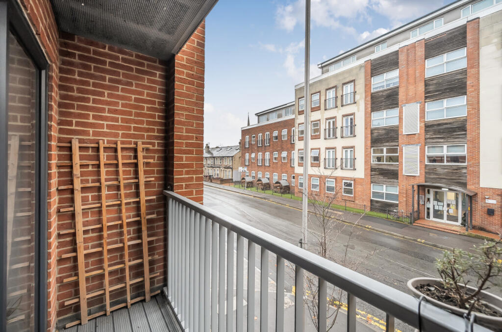 1377022-2-6911f0e...