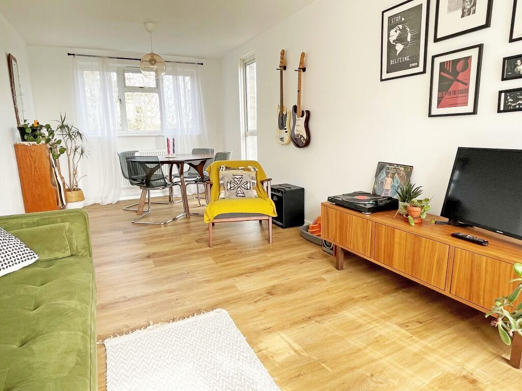 Lounge/Diner