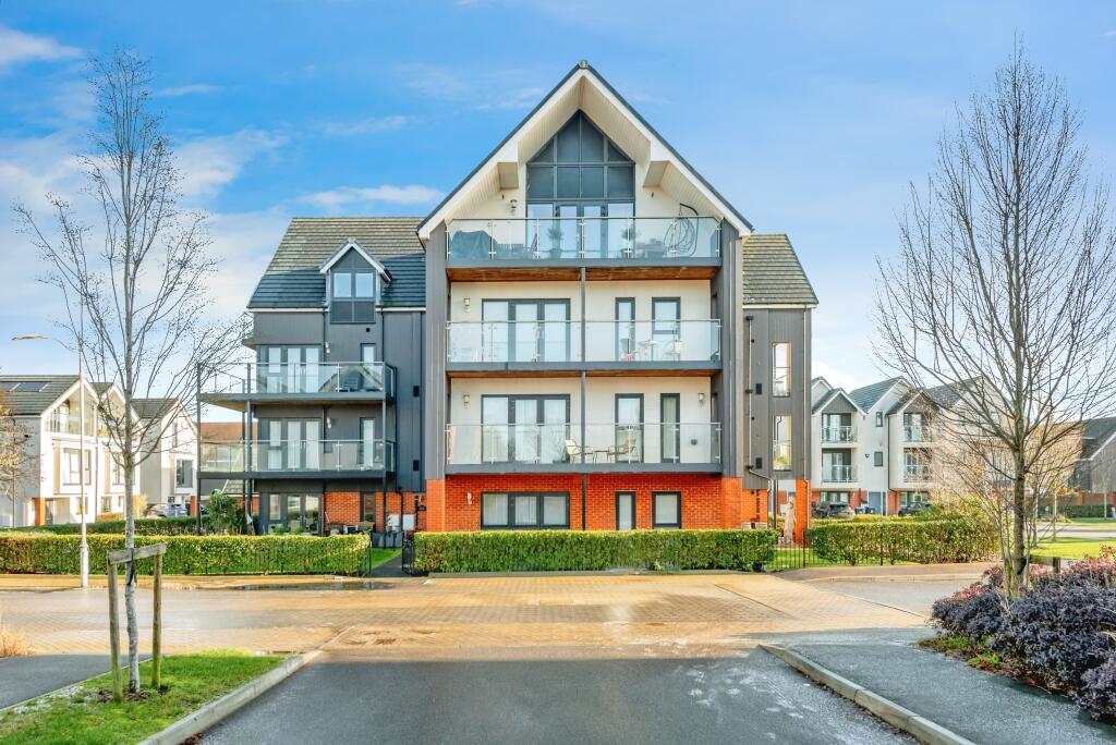 Huxley Drive, Oxted, RH8