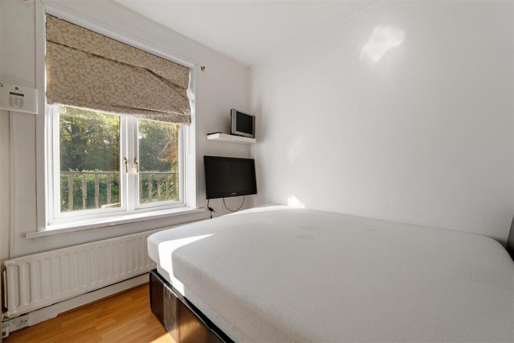 36 Kenilworth Road-220-HDR.jpg