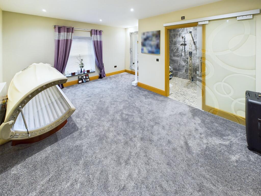 Bedroom/Nursery