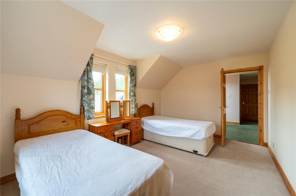 Twin Bedroom