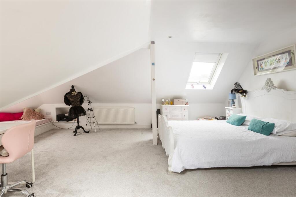 157 Coombe Road-26.jpg