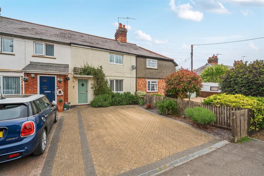 108 Brackley Road, Towcester