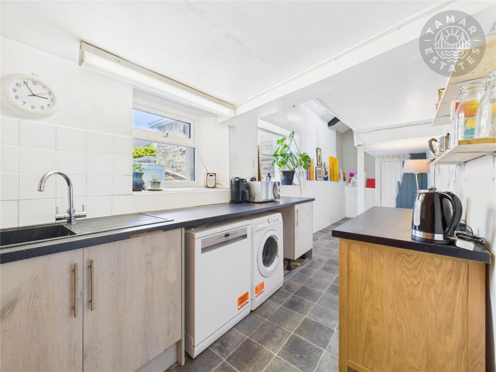 Kitchen/Breakfast Rm